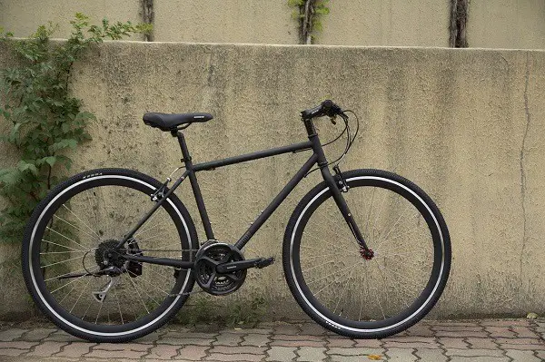 Bicicleta hibridă
