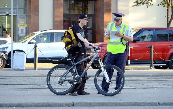 interdicții pentru bicicliști