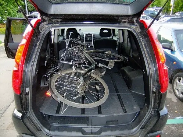 transportul unei biciclete în compartimentul pentru bagaje